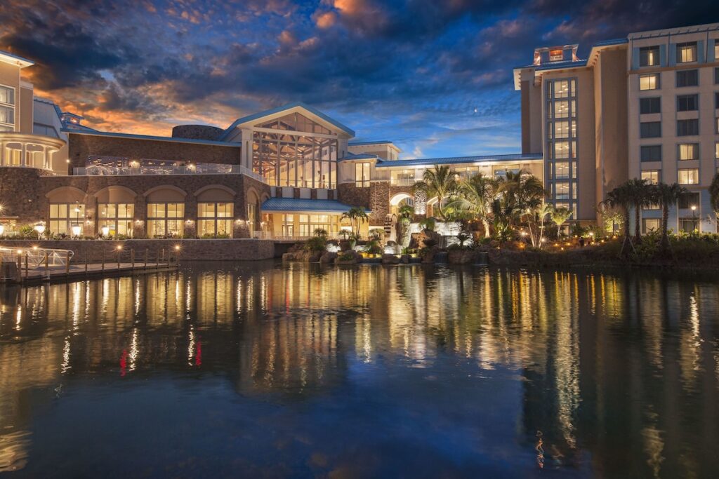 Loews Sapphire Falls Resort at Universal Orlando