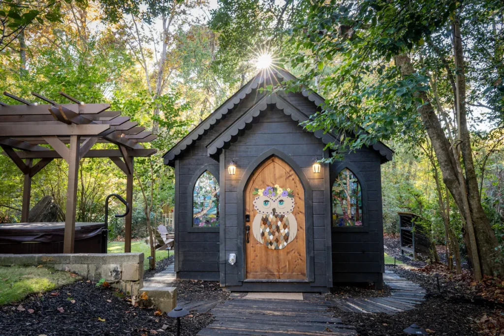 Enchanted Creekside Chapel Stay - Alpharetta Georgia