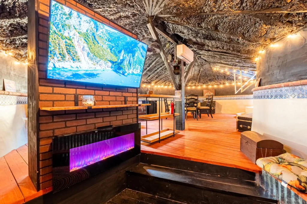 San Antonio: Bella Cave House