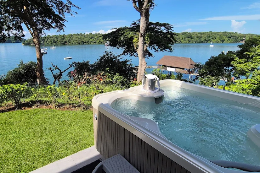 02 Boca Chica, Panama - Bocas del Mar Hote