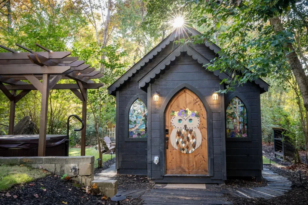 Enchanted Creekside Chapel Stay - Alpharetta Georgia