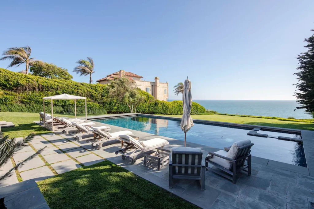 Malibu Ocean Escape — Heated Pool + Hot Tub + Walk to Beach (Malibu)