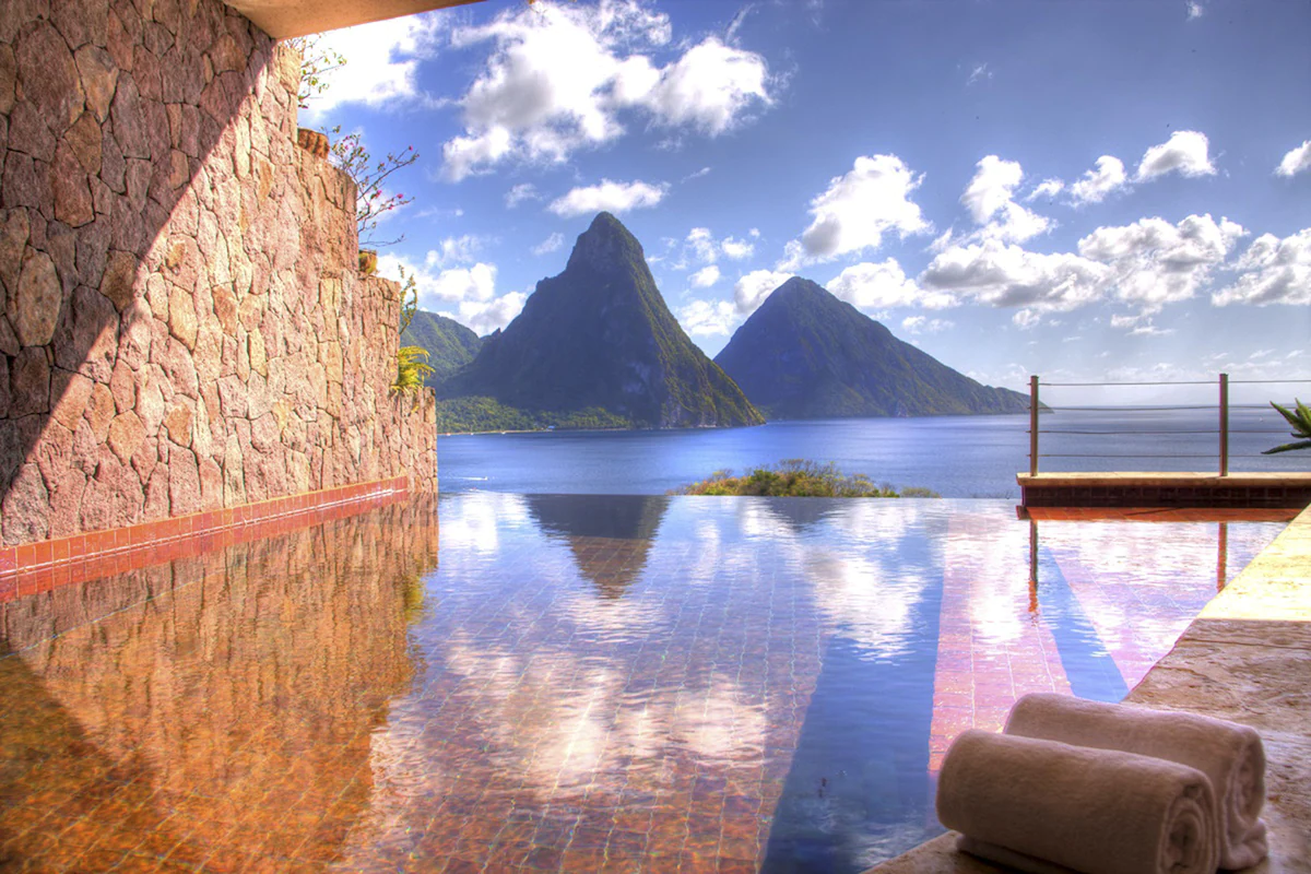 Jade Mountain Resort