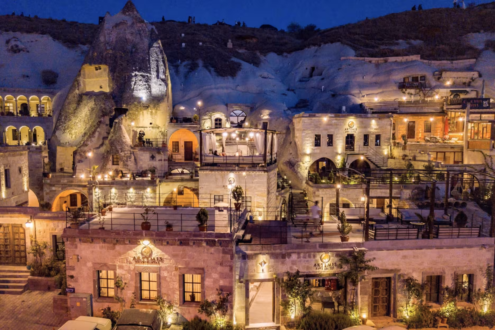 Artemis Cave Suites – Adults Only