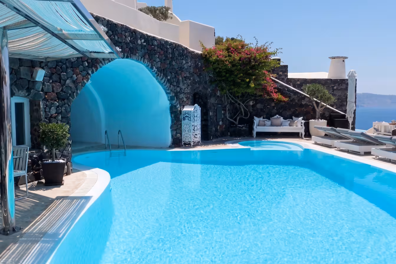 Canaves Oia Suites